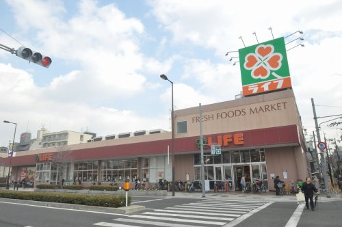 スーパー　ライフ西天下茶屋店（スーパー）まで369m