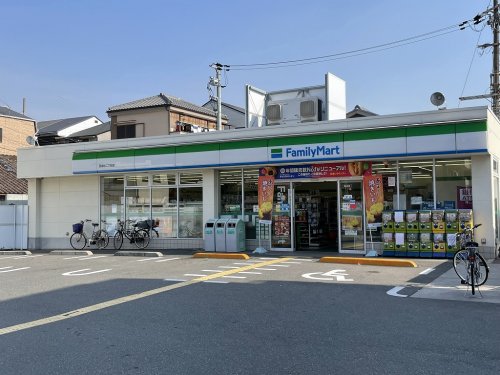 コンビニ　ファミリーマート　松2丁目店（コンビニ）まで359m