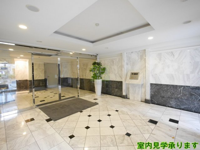 エントランス　レジディア神楽坂