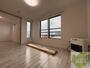 居室・リビング　広くてキレイなお部屋が広がっていて、充実した生活が送れそう。