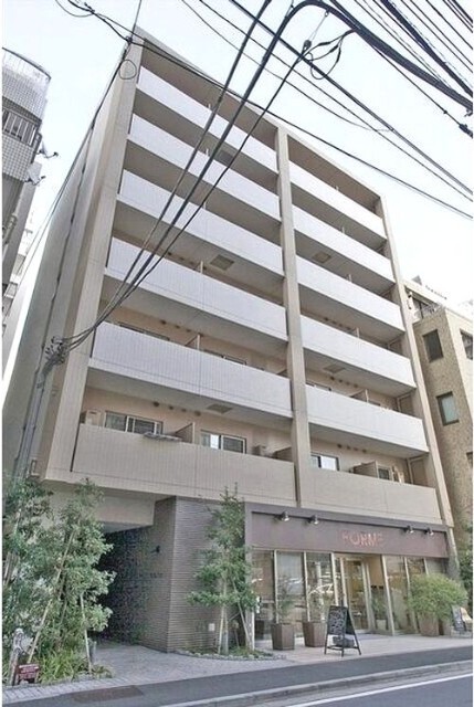 建物外観　オートロック完備
