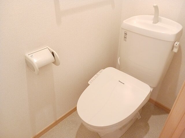 トイレ　コンパクトで使いやすいトイレです