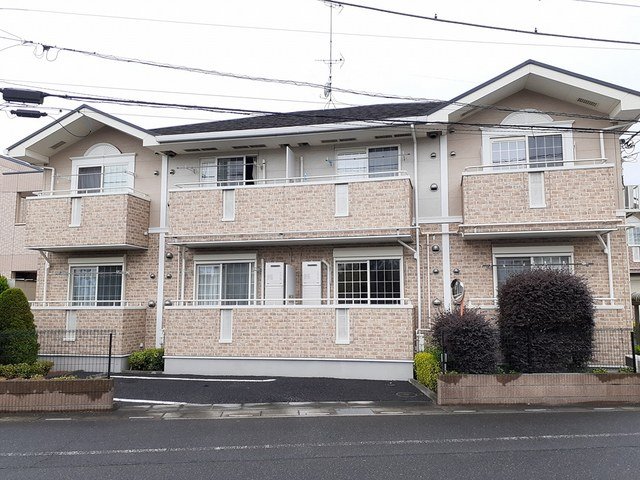 建物外観　落ち着いた雰囲気の外観です