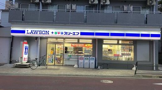 コンビニ　ローソン・スリーエフ梅丘二丁目店（コンビニ）まで582m