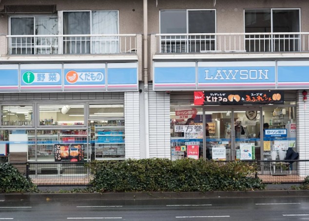 コンビニ　ローソン瀬田店（コンビニ）まで563m