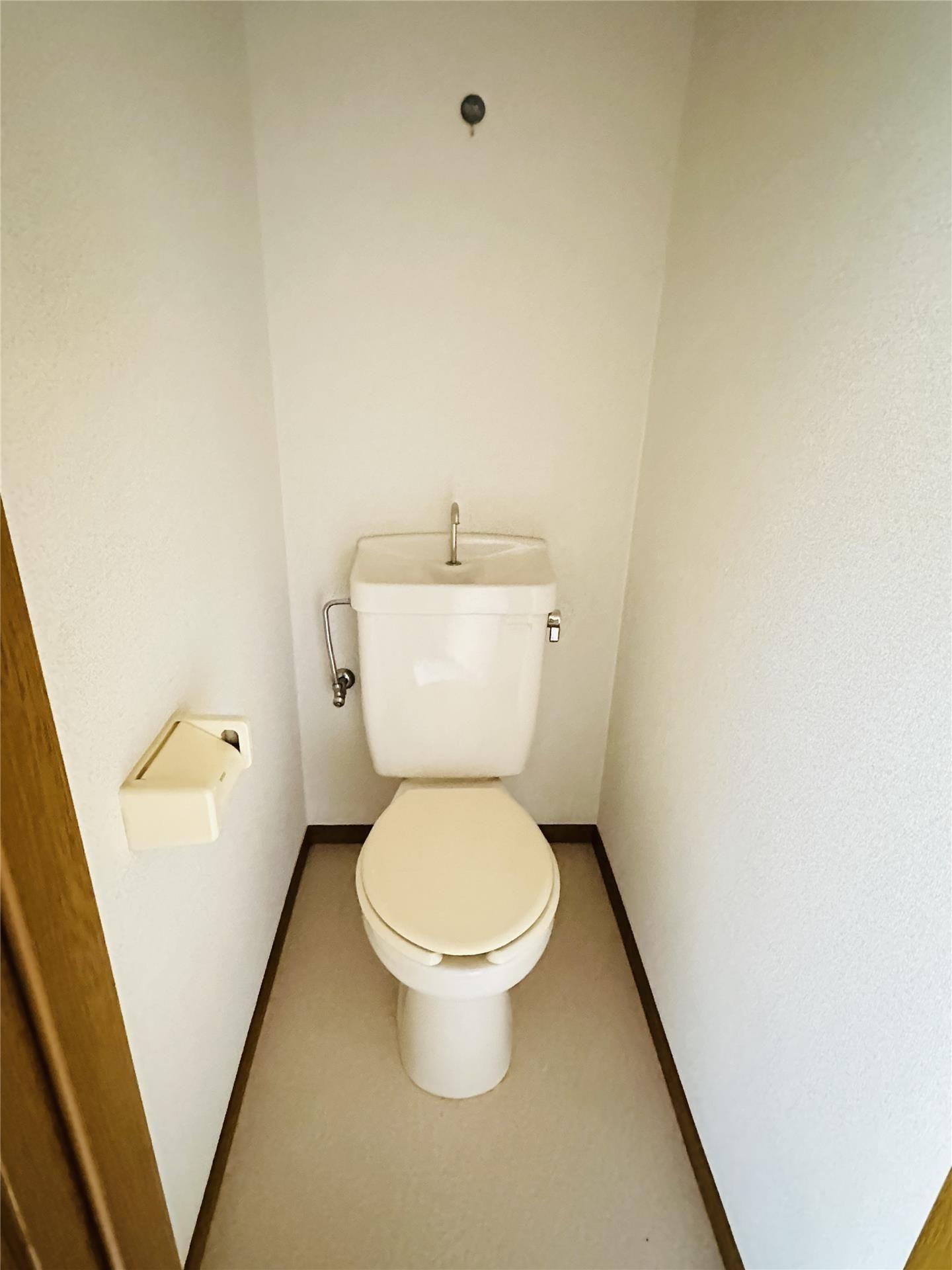 トイレ　※同物件別室同タイプの写真です