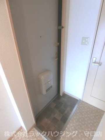 玄関　【お部屋さがしはラックハウジングにお問合せ下さいませ♪】