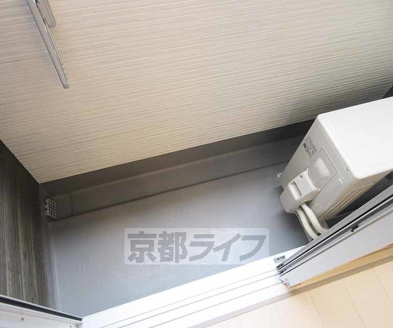 バルコニー　日当たりいいですよ