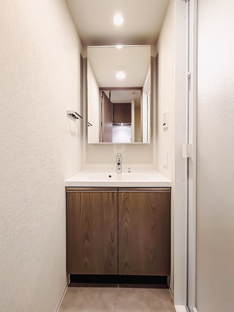 洗面設備　※写真は同タイプ住戸です。