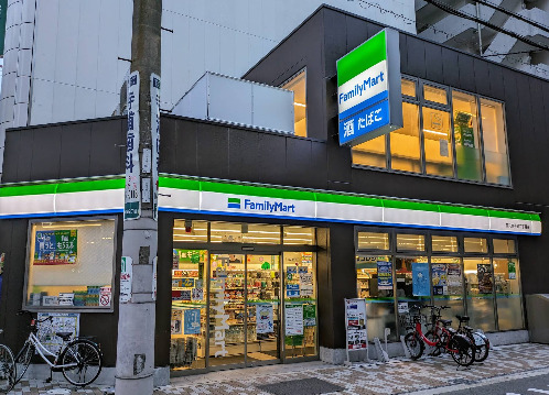 コンビニ　ファミリーマート 南久宝寺町二丁目店（コンビニ）まで174m