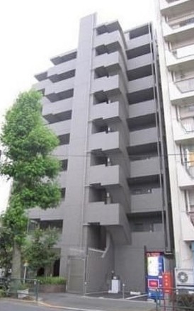 建物外観　鉄筋コンクリート造のがっちりとした造り。