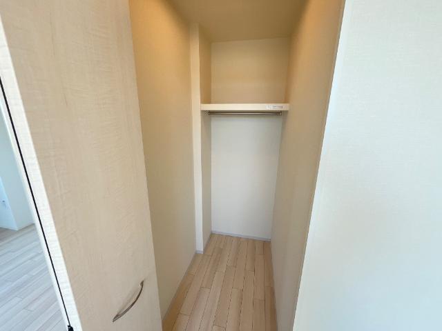 収納　洋室ウォークインクローゼット（イメージ）