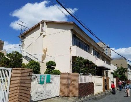 幼稚園・保育園　大阪市立滝川幼稚園（幼稚園・保育園）まで130m