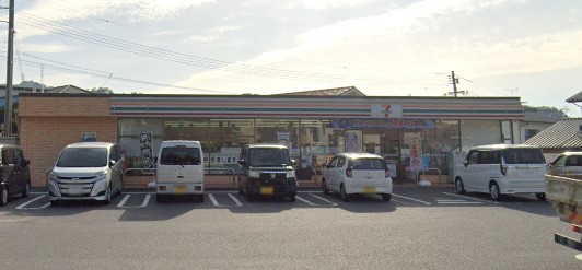 コンビニ　セブンイレブン（コンビニ）まで5513m