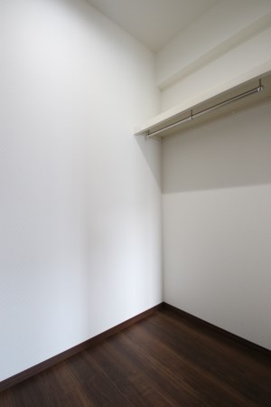 収納　※別部屋参考写真。現状優先です。