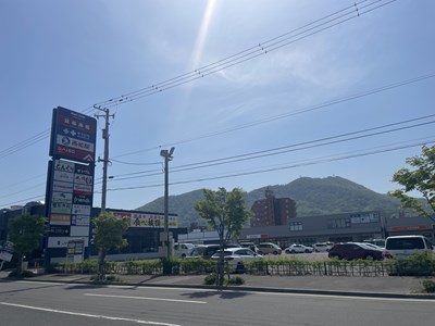 ショッピングセンター　アクロスプラザ南22条（ショッピングセンター）まで325m