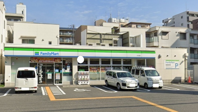 コンビニ　ファミリーマート木川西店（コンビニ）まで431m