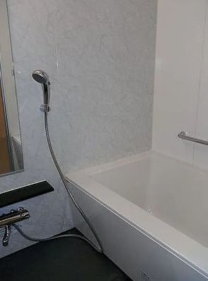 バス・シャワールーム　写真は同タイプ住居です。