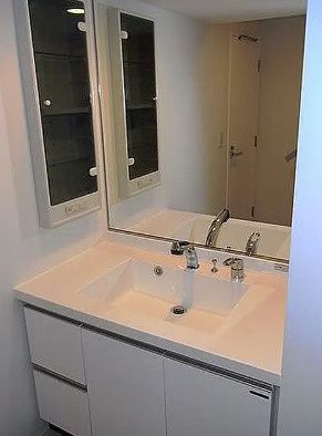 洗面設備　写真は同タイプ住居です。