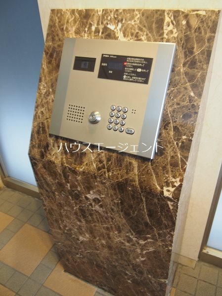 セキュリティ　オートロックが安心です