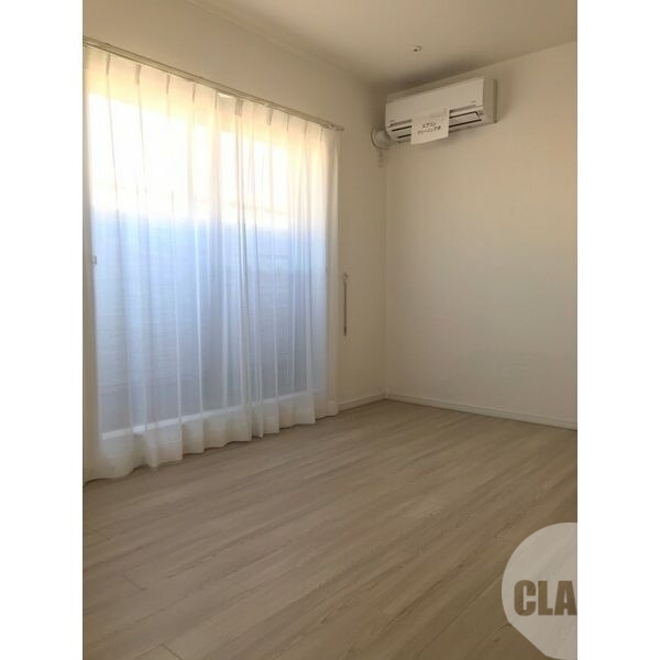 居室・リビング　明るいお部屋です♪