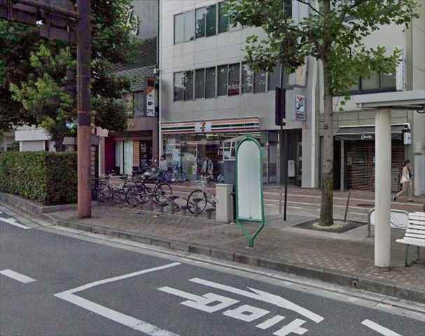 コンビニ　セブンイレブン岡山中山下店（コンビニ）まで113m