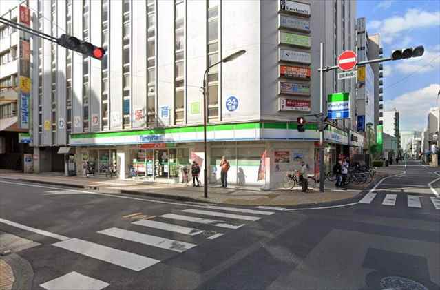 コンビニ　ファミリーマート 中山下北店（コンビニ）まで277m