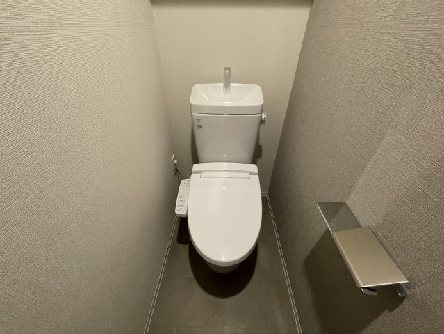 コンフォリア・リヴ淡路のトイレ写真