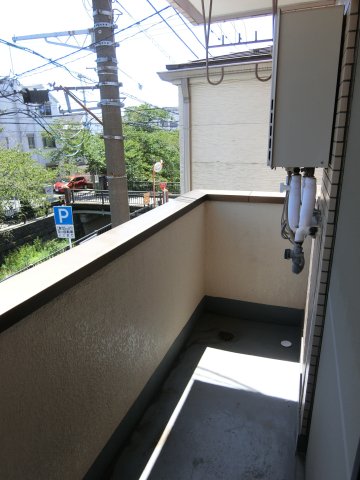 バルコニー　他のお部屋の参考写真となります。