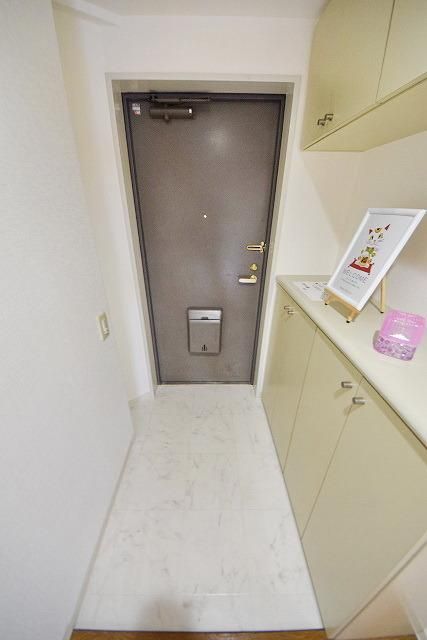 玄関　★シューズボックス付きの玄関です★