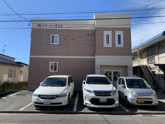 駐車場　駐車場