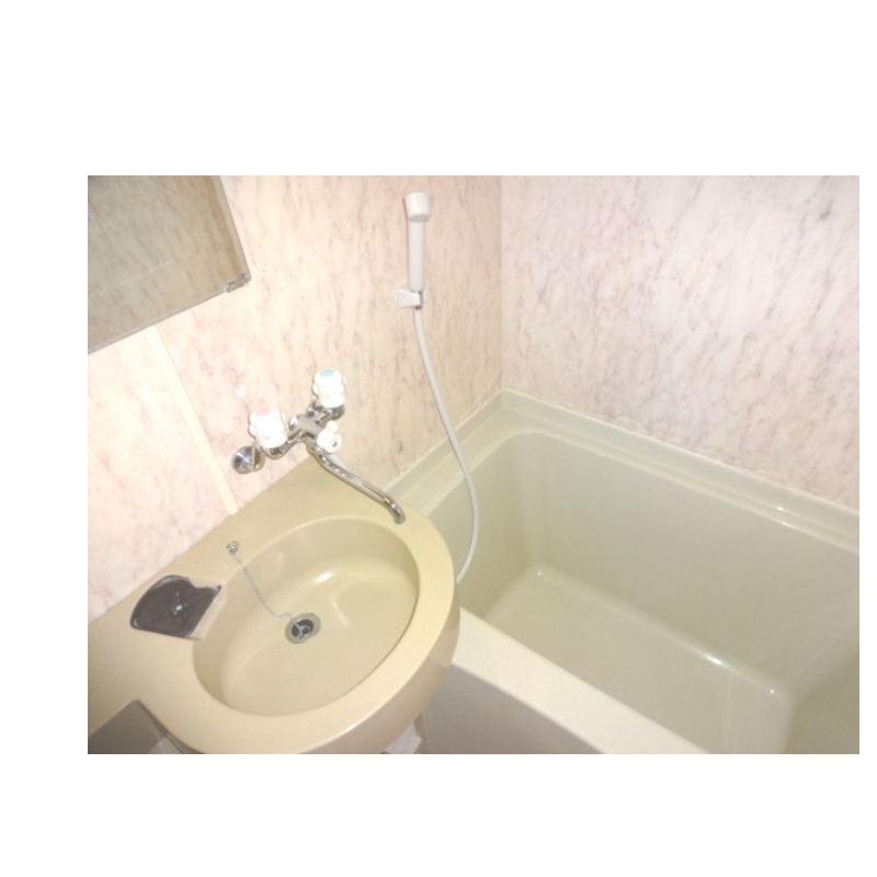 バス・シャワールーム　一日の疲れをお取りください。