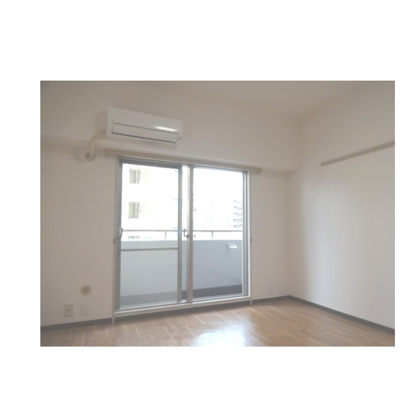 居室・リビング　南向きのお部屋です。
