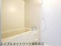 バス・シャワールーム　コンパクトで使いやすいお風呂です