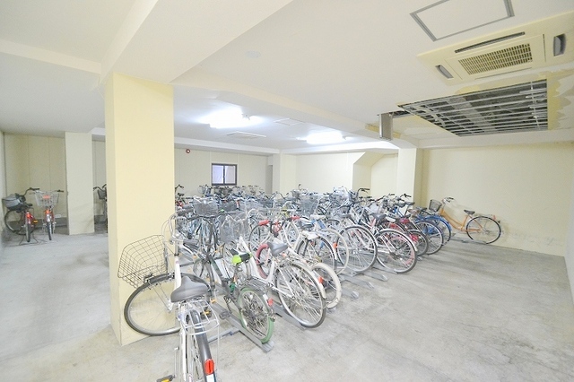駐車場　駐輪場