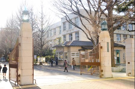 大学・短大　お茶の水女子大学（大学・短大）まで412m