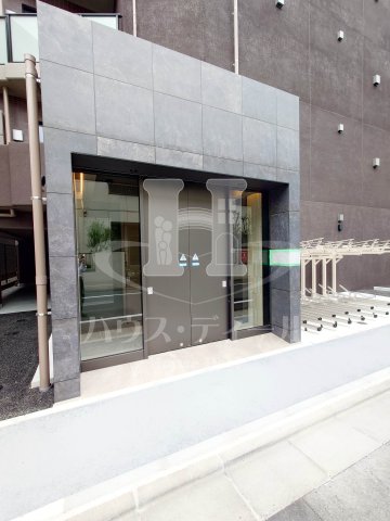 エントランス　建物の内部です