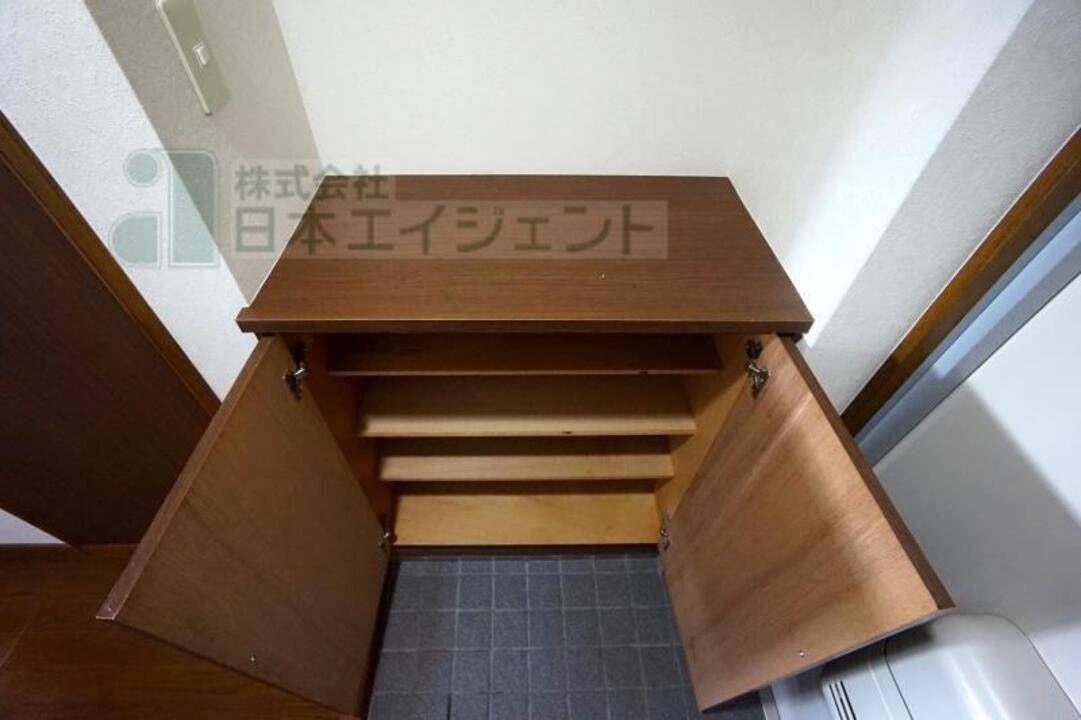 収納　下駄箱