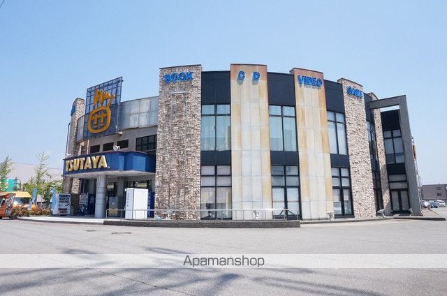 レンタルビデオ　TSUTAYA金沢店（レンタルビデオ）まで3072m