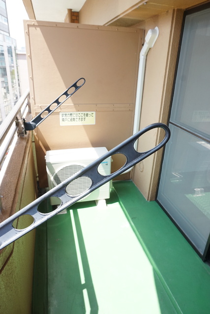 バルコニー　★★南向きバルコニーでは洗濯物が干せます★★