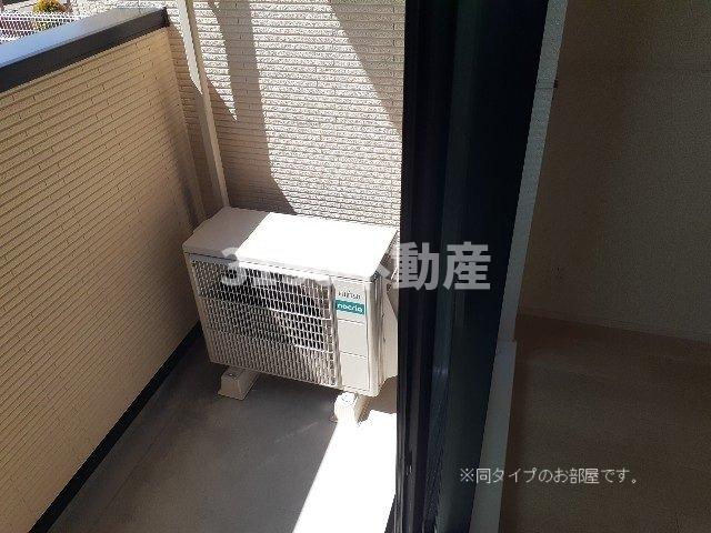 バルコニー　お洗濯にも便利なバルコニー付き