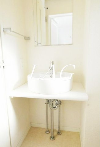 洗面設備　独立洗面台です。