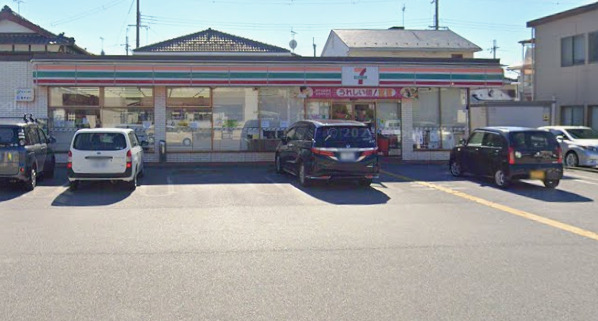 コンビニ　セブンイレブン 彦根平田小学校前店（コンビニ）まで218m