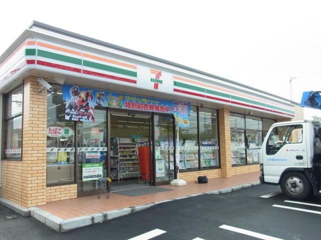 コンビニ　セブンイレブン（コンビニ）まで500m