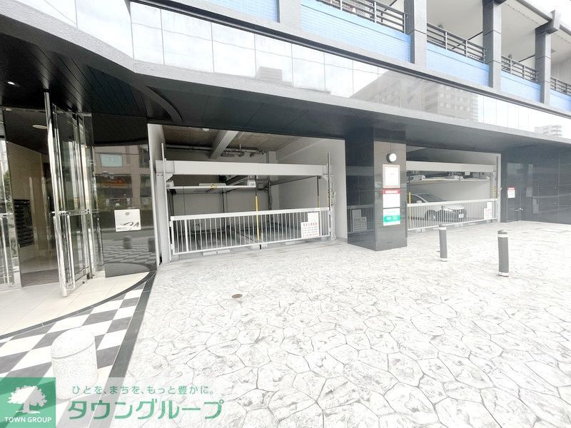 駐車場　エントランス