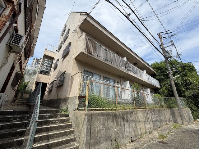 建物外観　落ち着いた雰囲気の外観です