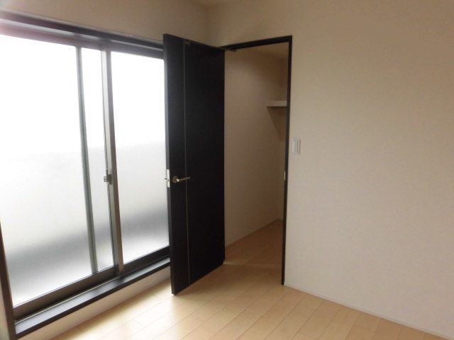 収納　ウォークインクローゼットです