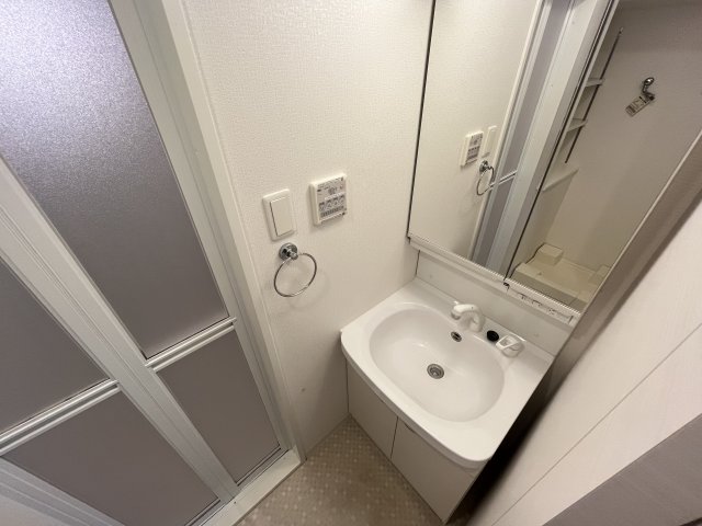 洗面設備　広い洗面スペース