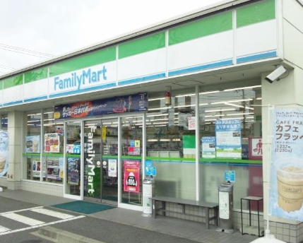 コンビニ　ファミリーマート 南花畑店（コンビニ）まで407m