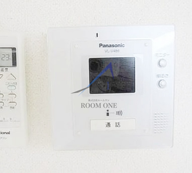 セキュリティ　モニター付きインターホンです。
